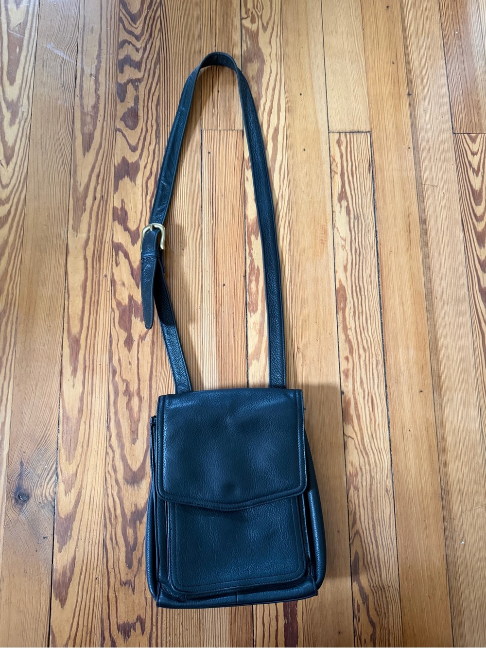Vintage Fossil 75082 Black Genuine Leather Crossbody Organizer Bag